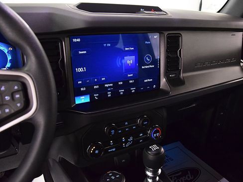 Used 2025 Ford Bronco 2-Door AWD/4WD image 19