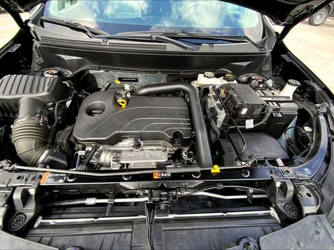 Certified 2024 Chevrolet Equinox LS image 29