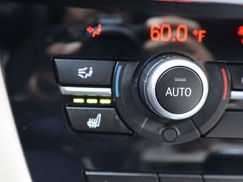 Used 2017 BMW X5 xDrive50i AWD/4WD image 31