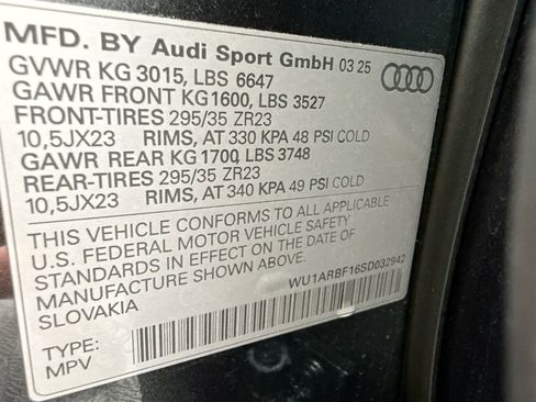 Certified 2025 Audi RS Q8 performance image 34