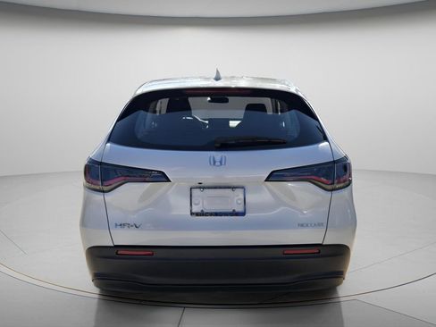 Used 2024 Honda HR-V LX image 6