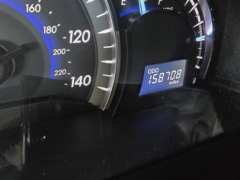 Used 2012 Toyota Camry XLE w/ Leather Pkg image 23