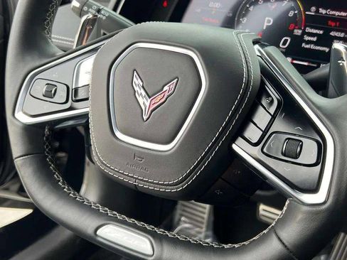 Used 2025 Chevrolet Corvette Z06 image 17