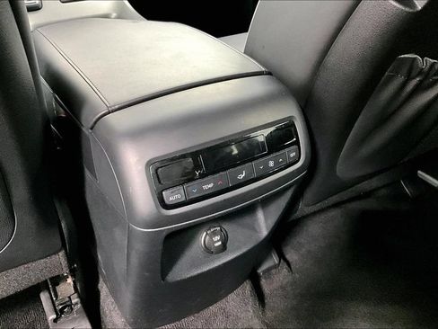 Used 2025 Hyundai Palisade SEL FWD image 27