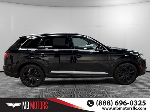 Used 2017 Audi Q7 3.0T Premium Plus w/ Premium Plus Package AWD/4WD image 2
