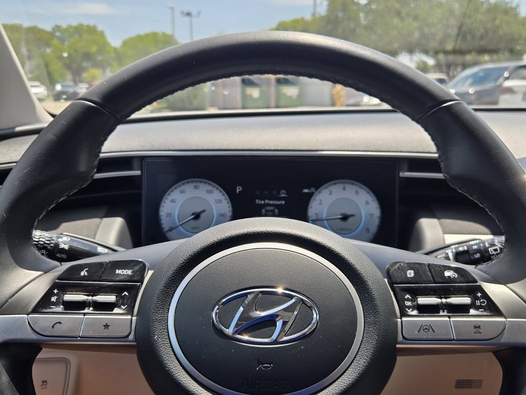 Certified 2023 Hyundai Tucson SEL w/ Convenience Package FWD image 18