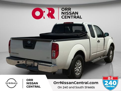 Used 2017 Nissan Frontier SV RWD image 5