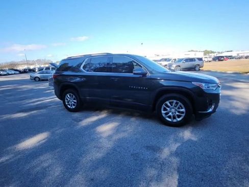 Certified 2021 Chevrolet Traverse LT image 7