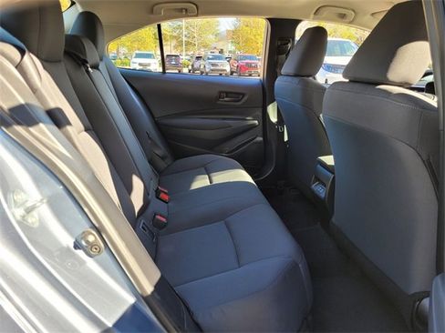 Used 2025 Toyota Corolla LE image 15