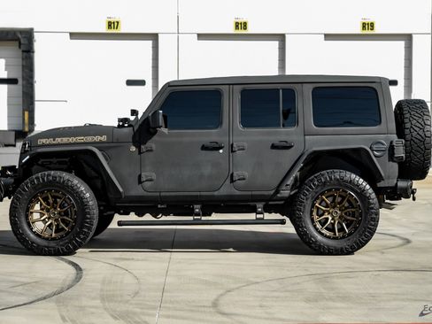 Used 2021 Jeep Wrangler Unlimited Rubicon image 6