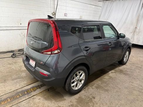 Used 2020 Kia Soul S FWD image 4