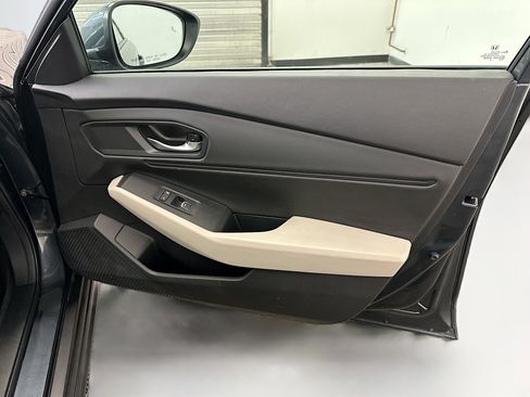 Used 2023 Honda Accord EX image 32