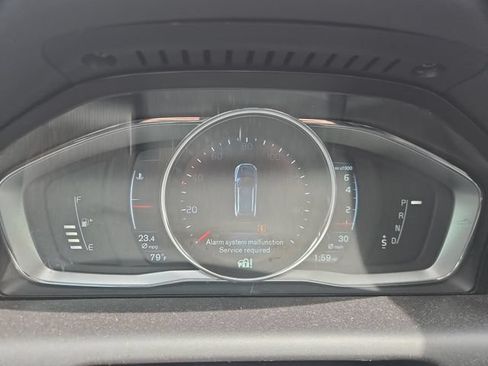 Used 2015 Volvo XC60 T6 Platinum FWD image 9
