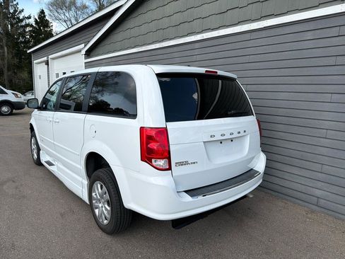 Used 2016 Dodge Grand Caravan SE w/ Quick Order Package 29E SE image 39