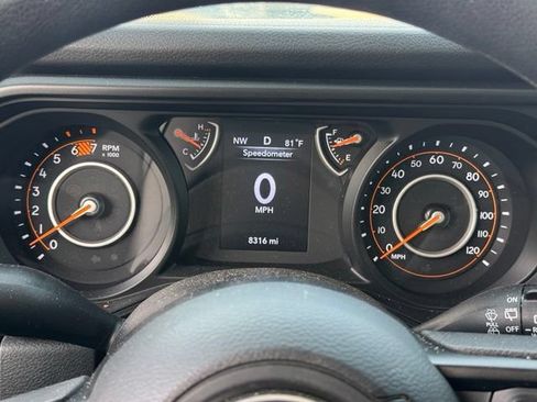 Used 2024 Jeep Wrangler Sport AWD/4WD image 21