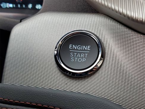 New 2026 Ford Explorer Active w/ Active Comfort Package image 16