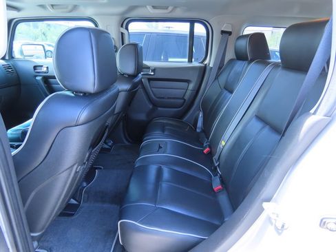 Used 2006 HUMMER H3 AWD/4WD image 11