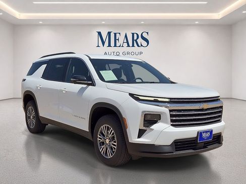 Used 2024 Chevrolet Traverse LT AWD/4WD image 7