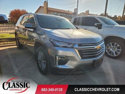 Used 2023 Chevrolet Traverse LT