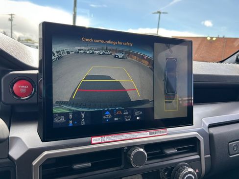 New 2026 Toyota 4Runner TRD Off-Road Premium AWD/4WD image 19