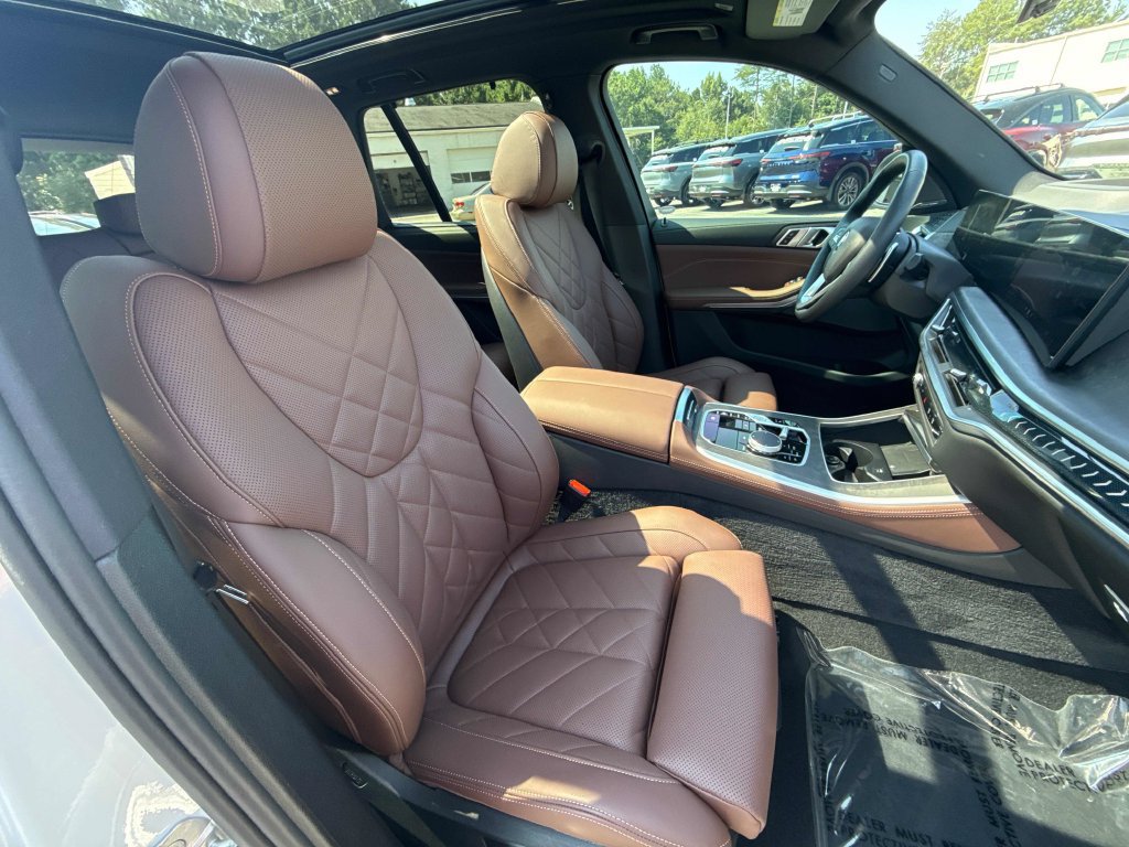 Used 2024 BMW X5 xDrive40i w/ Premium Package AWD/4WD image 26