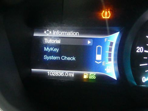 Used 2016 Ford Fusion Titanium FWD image 33