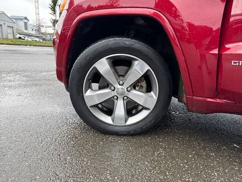 Used 2015 Jeep Grand Cherokee Overland image 30