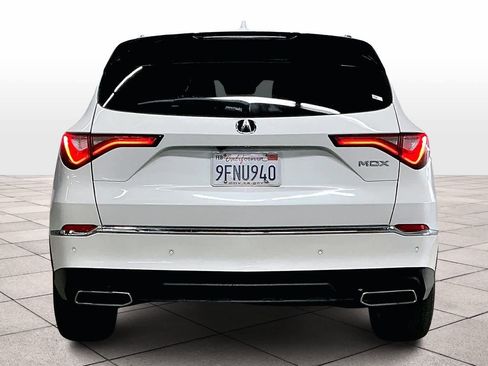 Used 2023 Acura MDX SH-AWD w/ Advance Package image 7