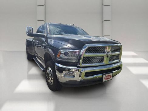 Used 2018 RAM 3500 Laramie AWD/4WD image 3