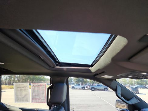 Certified 2025 GMC Sierra 1500 AT4 w/ AT4 Premium Package image 10