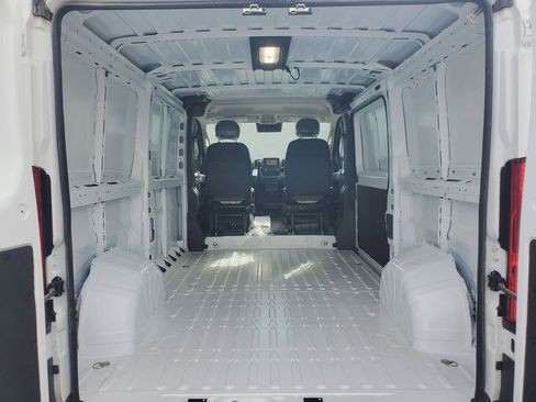 Used 2025 RAM ProMaster 1500 w/ Quick Order Package 22G SLT FWD image 27