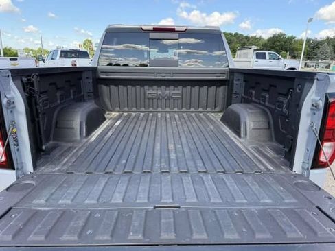 Used 2024 GMC Sierra 1500 Elevation w/ Elevation Premium Package AWD/4WD image 10