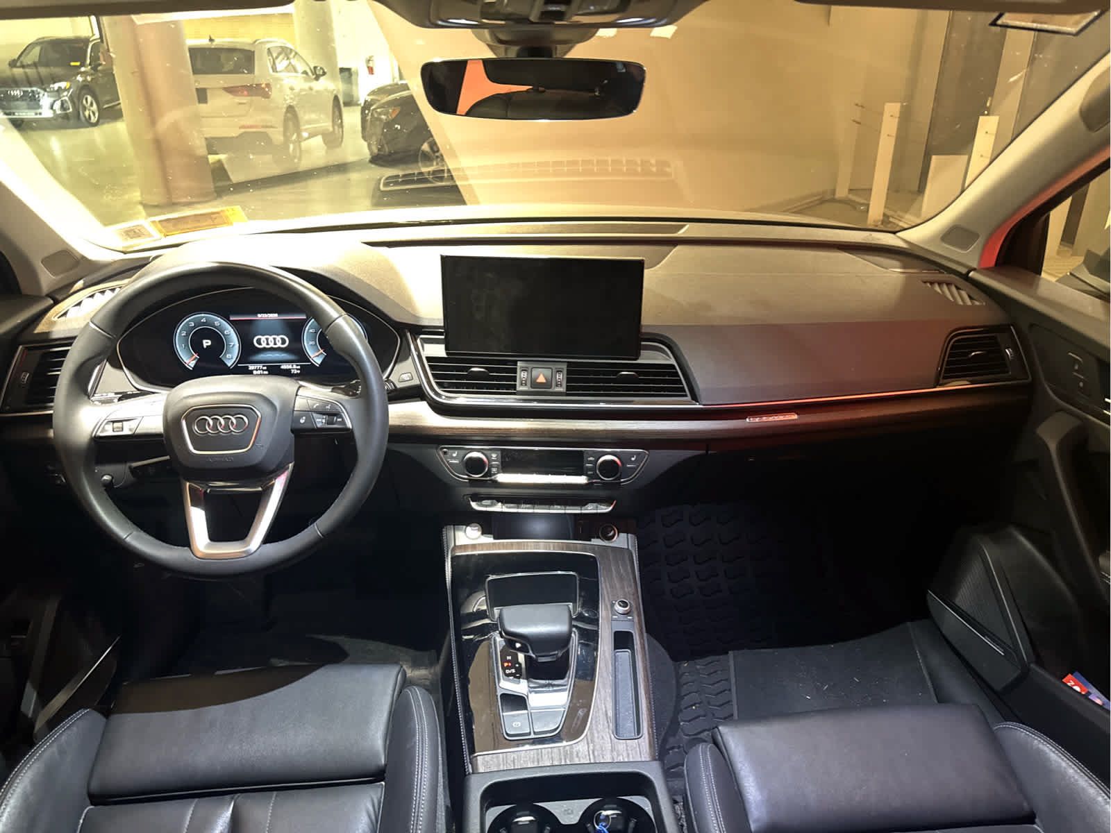 Used 2024 Audi Q5 2.0T Premium Plus w/ Premium Plus Package AWD/4WD image 11