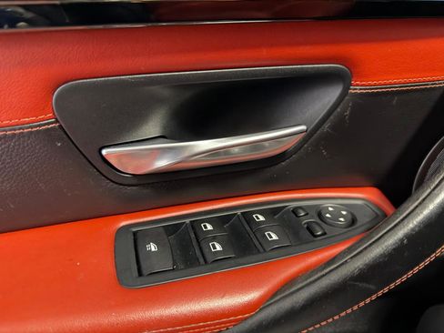 Used 2015 BMW M4 Convertible w/ Executive Package image 12