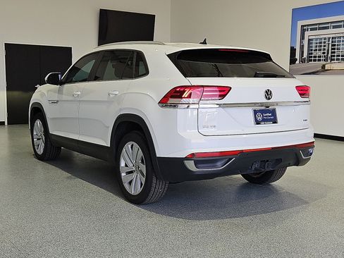 Certified 2023 Volkswagen Atlas Cross Sport SE AWD/4WD image 6