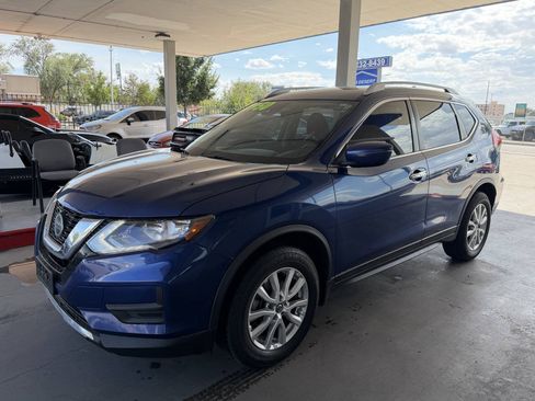 Used 2020 Nissan Rogue S w/ Special Edition Package FWD image 3