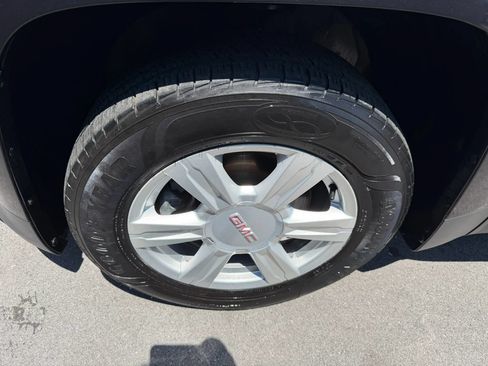 Used 2015 GMC Terrain SLE w/ Safety Package AWD/4WD image 16