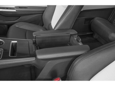 New 2026 Toyota Sienna XSE FWD image 13