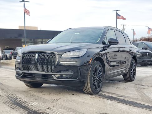 New 2026 Lincoln Corsair Premiere image 2