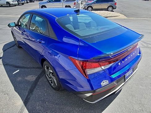 Used 2025 Hyundai Elantra Sport FWD image 6