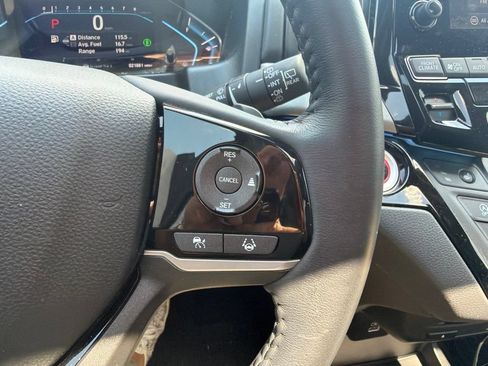 Used 2024 Honda Odyssey Touring image 14