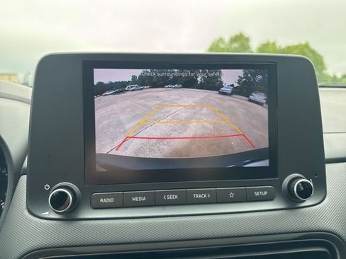 Used 2023 Hyundai Kona SE FWD image 21
