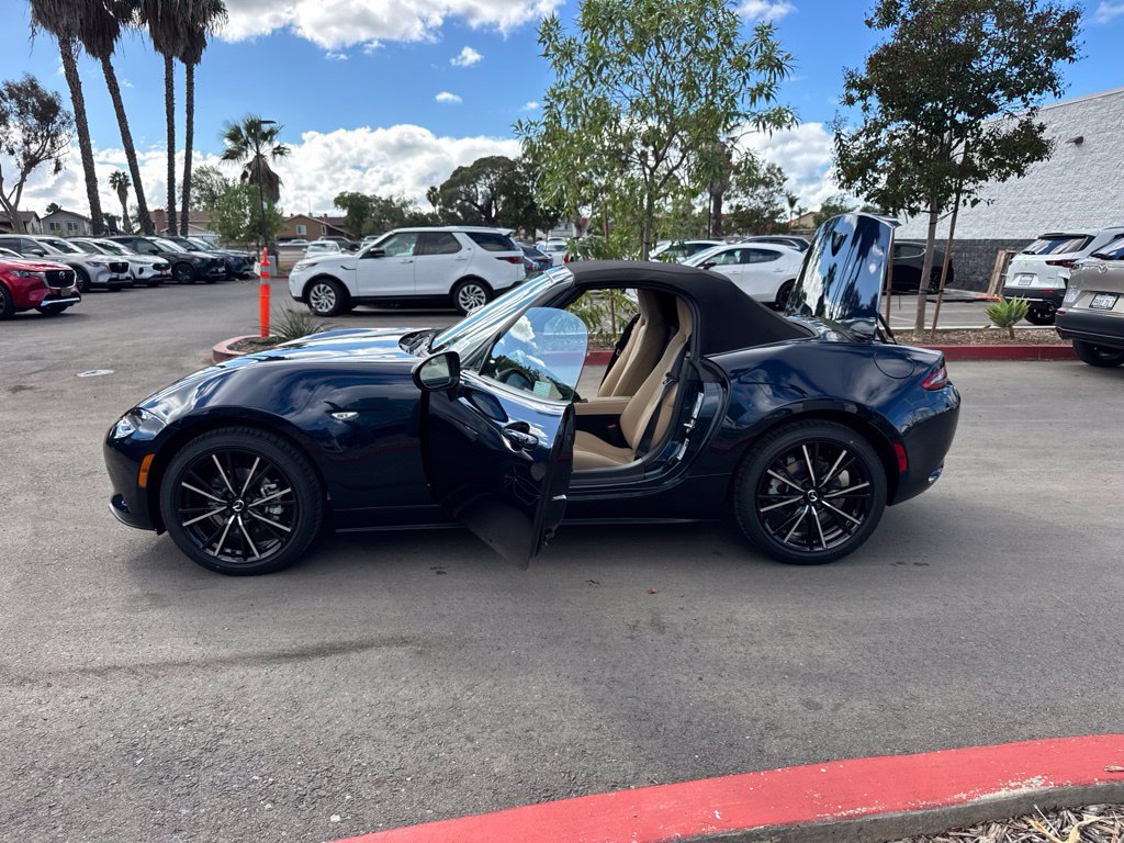 New 2026 MAZDA MX-5 Miata Grand Touring RWD image 25
