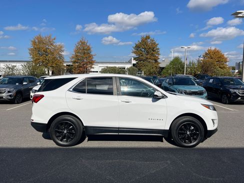 Used 2021 Chevrolet Equinox LT image 10