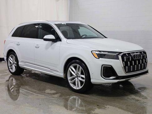 Used 2025 Audi Q7 3.0T Premium Plus w/ Premium Plus Package image 13