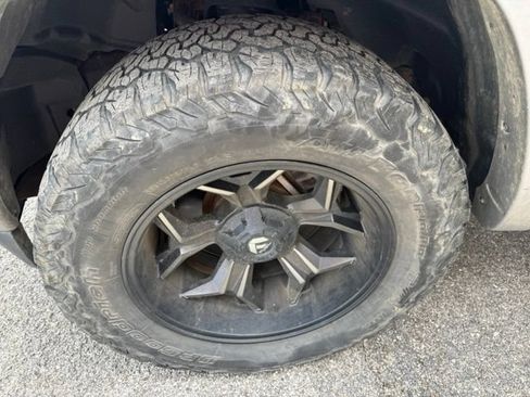 Used 2021 RAM 1500 Big Horn AWD/4WD image 3