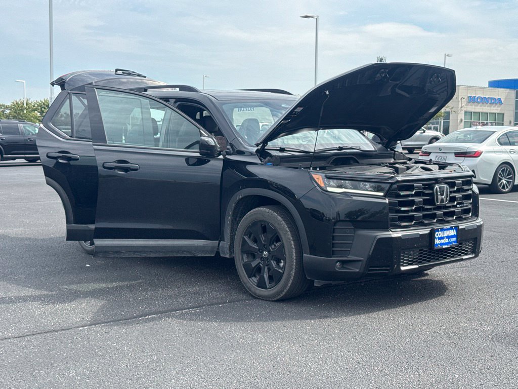 Used 2026 Honda Pilot Black Edition image 9