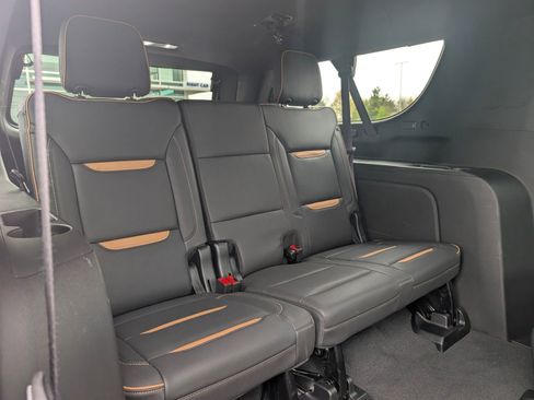Used 2023 GMC Yukon XL AT4 w/ AT4 Premium Plus Package AWD/4WD image 40
