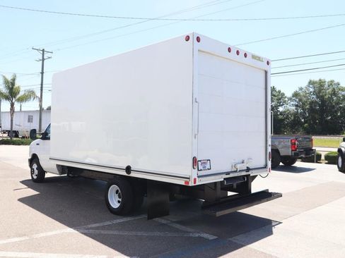 Used 2024 Ford E-350 and Econoline 350 Super Duty w/ Power Windows & Locks Group image 9