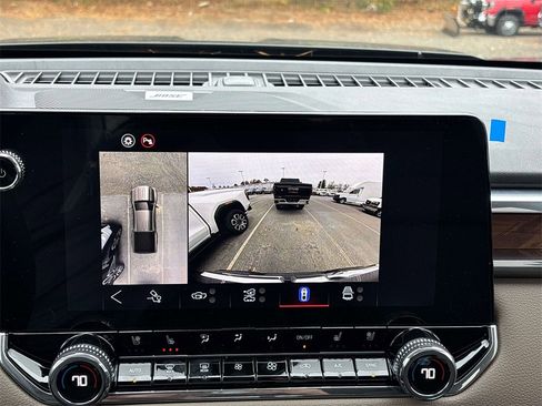 New 2026 GMC Canyon Denali w/ LPO, Denali Black Edition image 12